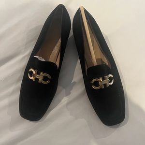 Ferragamo suede loafer black, size 9 1/2